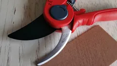 Sekatören blir vass som ett rakblad: ett snabbt sätt att slipa den utan specialverktyg